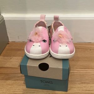 Toddler size 5 unicorn Tom’s - new with tags